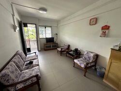 Blk 214 Bedok Town Centre (Bedok), HDB 3 Rooms #569319471